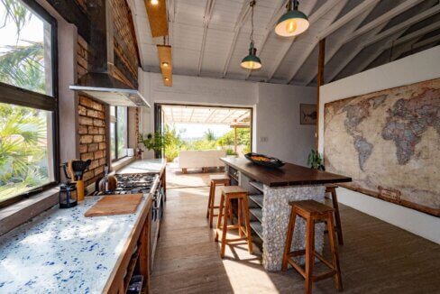 compressed-Boa Vida Kitchen 4